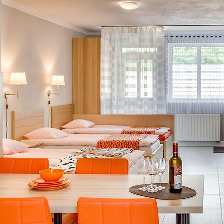 Apartements Studio 964 Líbeznice Eksteriør bilde